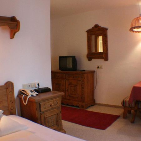 Hotel Garni Laerchenhof Lech am Arlberg Exterior photo
