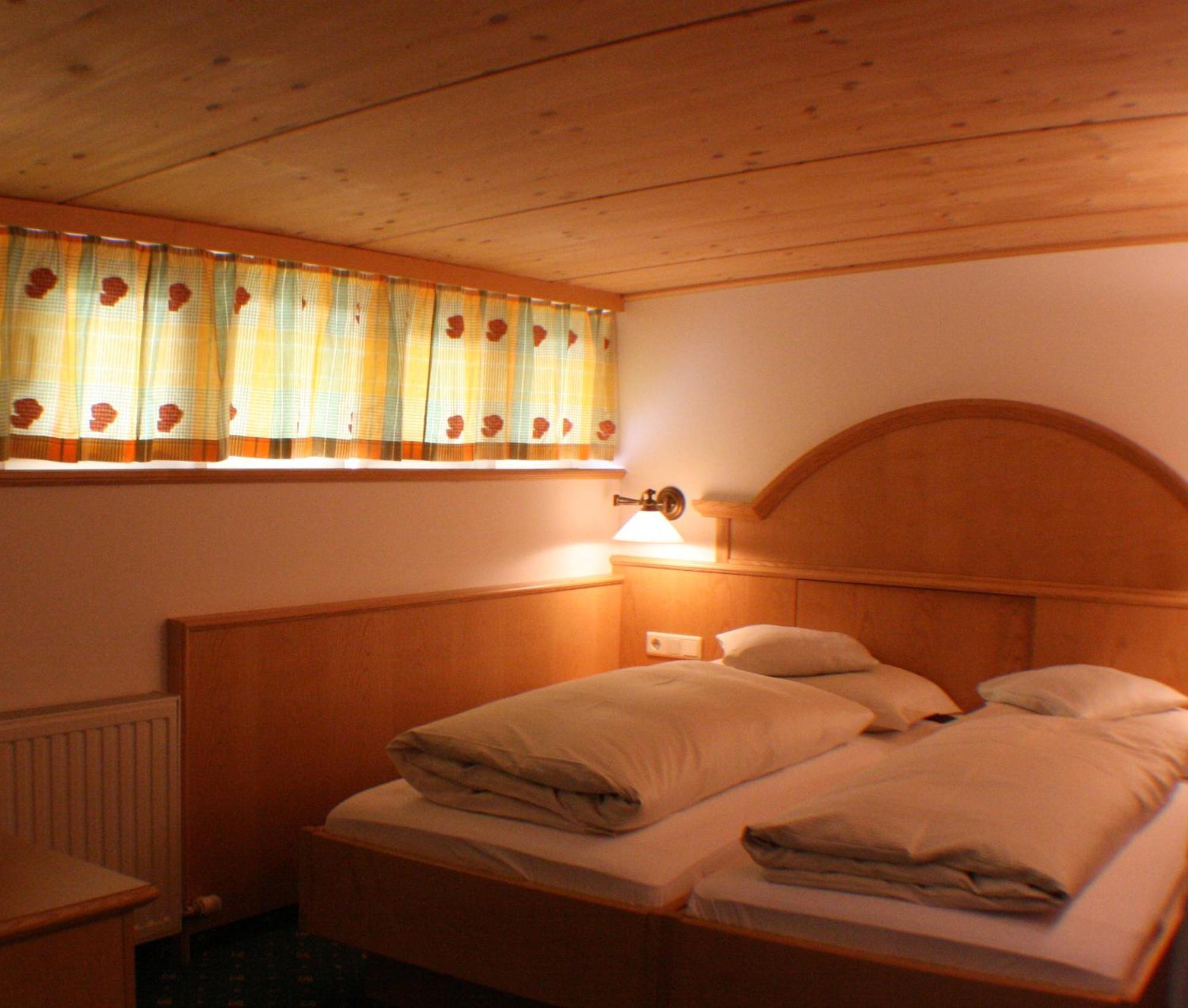 Hotel Garni Laerchenhof Lech am Arlberg Exterior photo