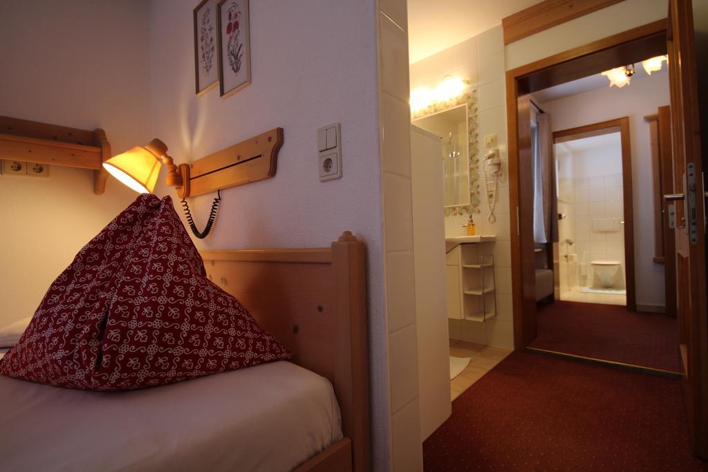 Hotel Garni Laerchenhof Lech am Arlberg Exterior photo