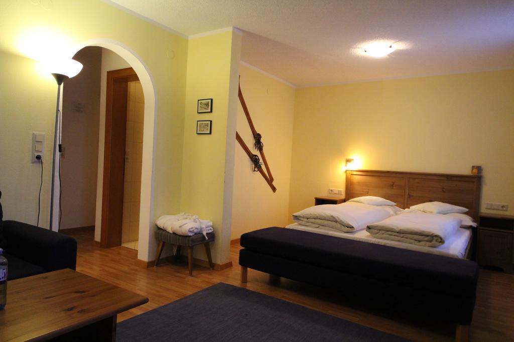 Hotel Garni Laerchenhof Lech am Arlberg Exterior photo