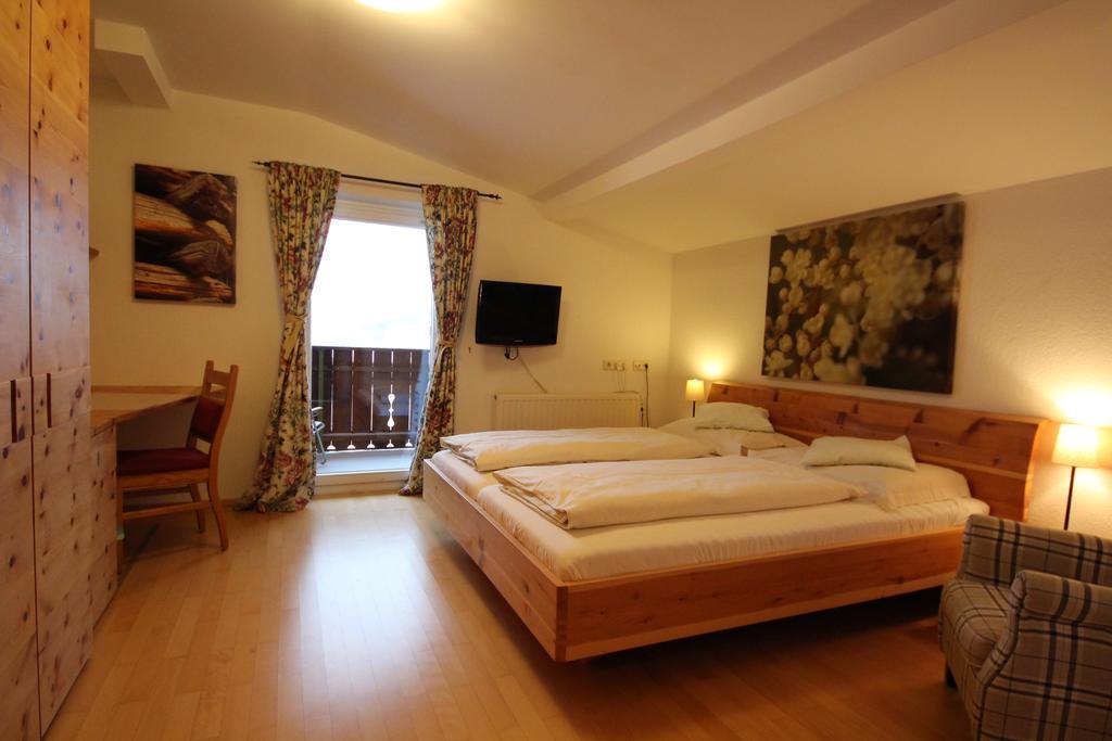Hotel Garni Laerchenhof Lech am Arlberg Exterior photo